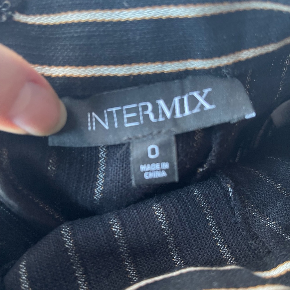 Intermix shorts - Picture 4 of 4